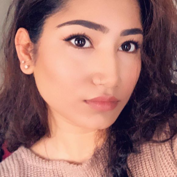 Meet your Posher, Deepika - Picture 1 of 1